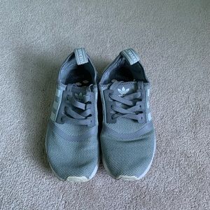 Women’s Tennis Shoes